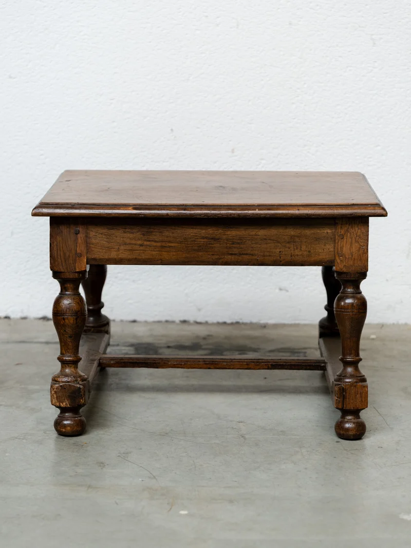Léonie, la petite table basse d'appoint en bois N°1118
