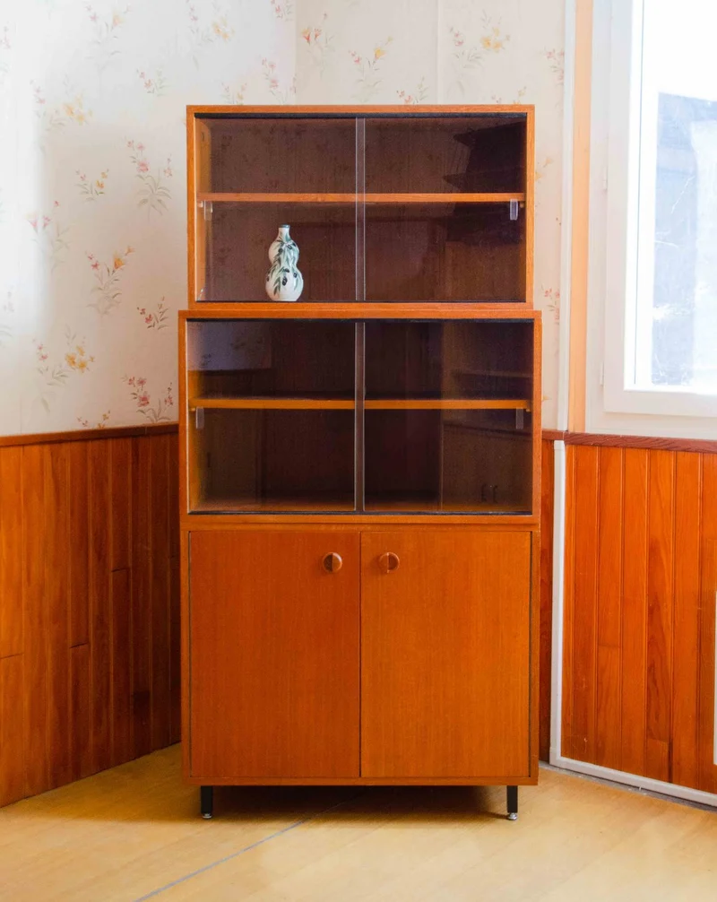 Madeleine, la bibliothèque vitrée en teck N°737