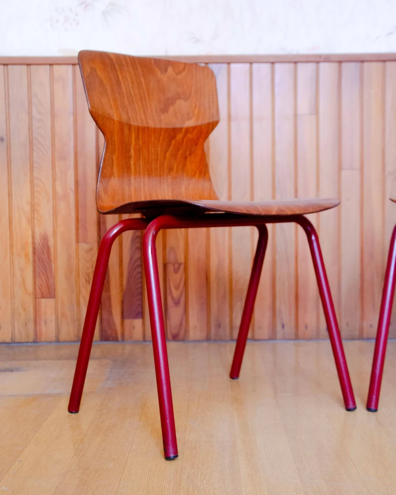 Alma, la paire de chaises de designer en bois clair N°1767