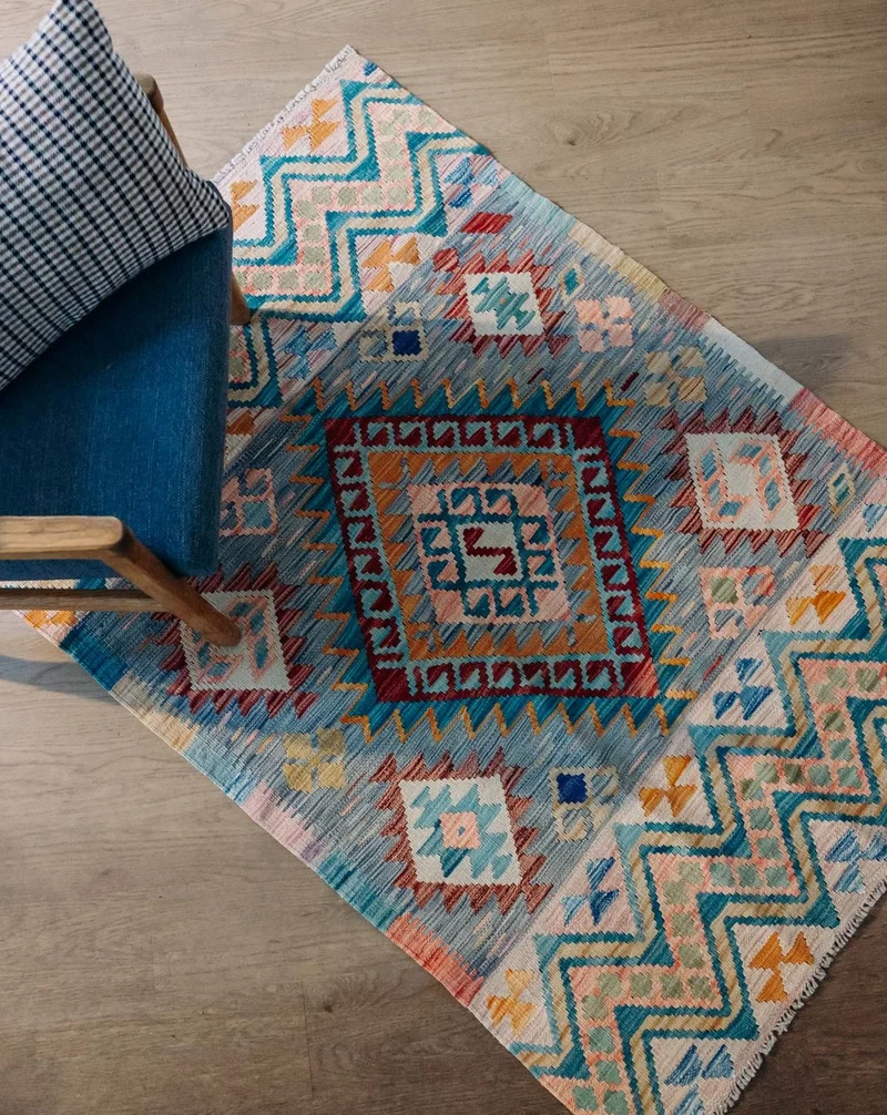 Eddy, le tapis kilim N°374