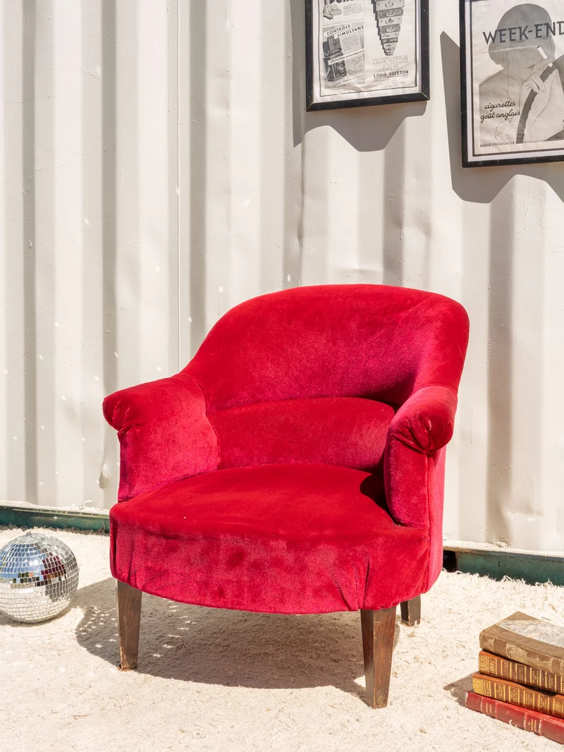 Ernest, le fauteuil en velours rose N°1517