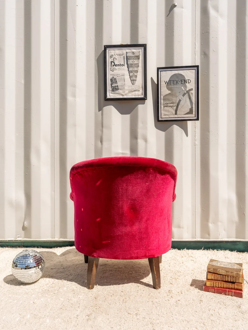 Ernest, le fauteuil en velours rose N°1517