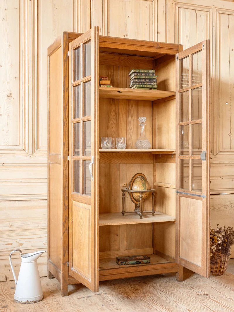 Victoria, la vitrine en chêne N°1306