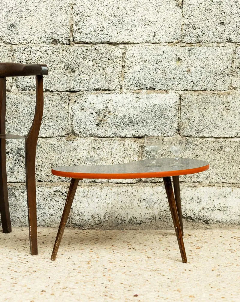 Hanna, la table d'appoint en forme de goutte N°1421