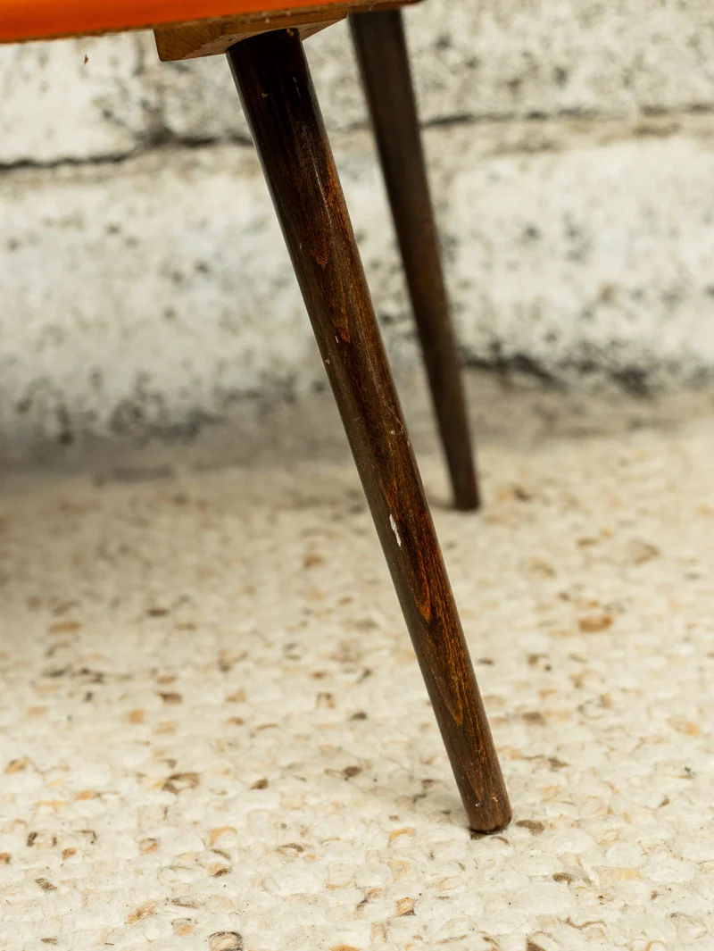 Hanna, la table d'appoint en forme de goutte N°1421