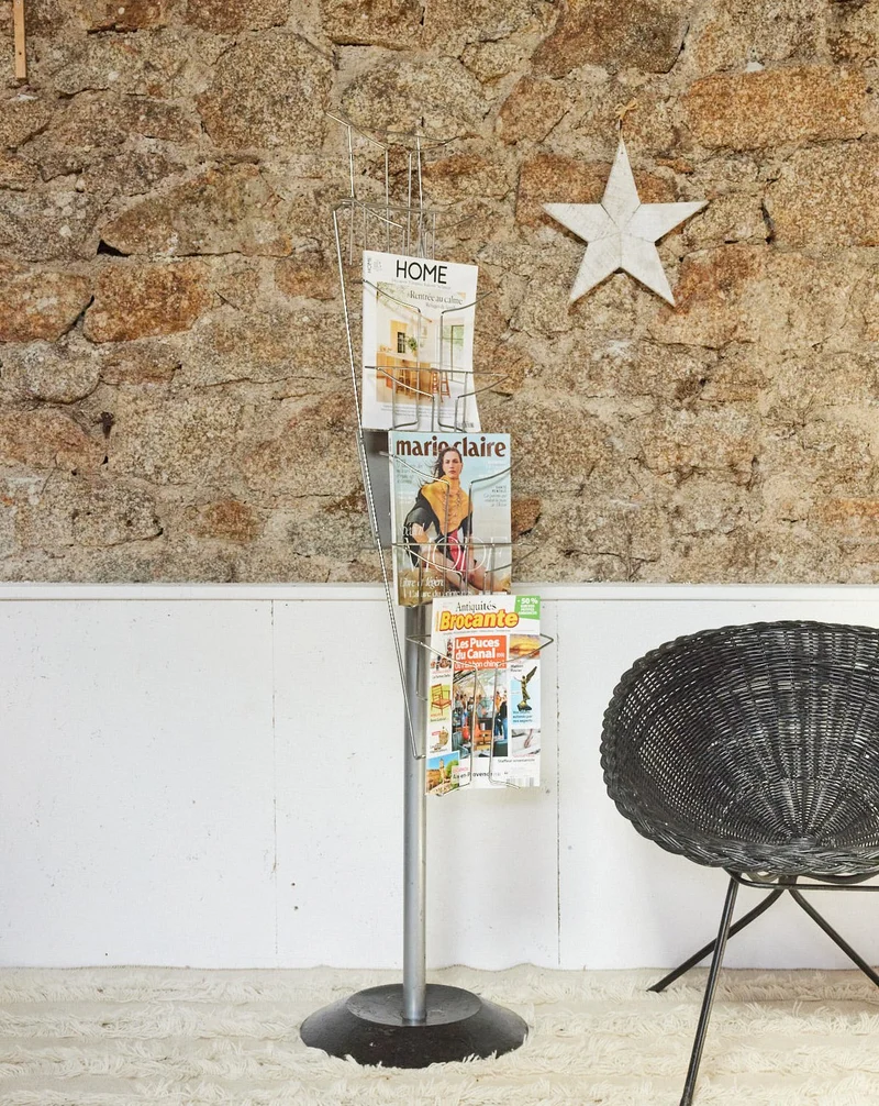 Marius, le porte-revues sur pied N°254