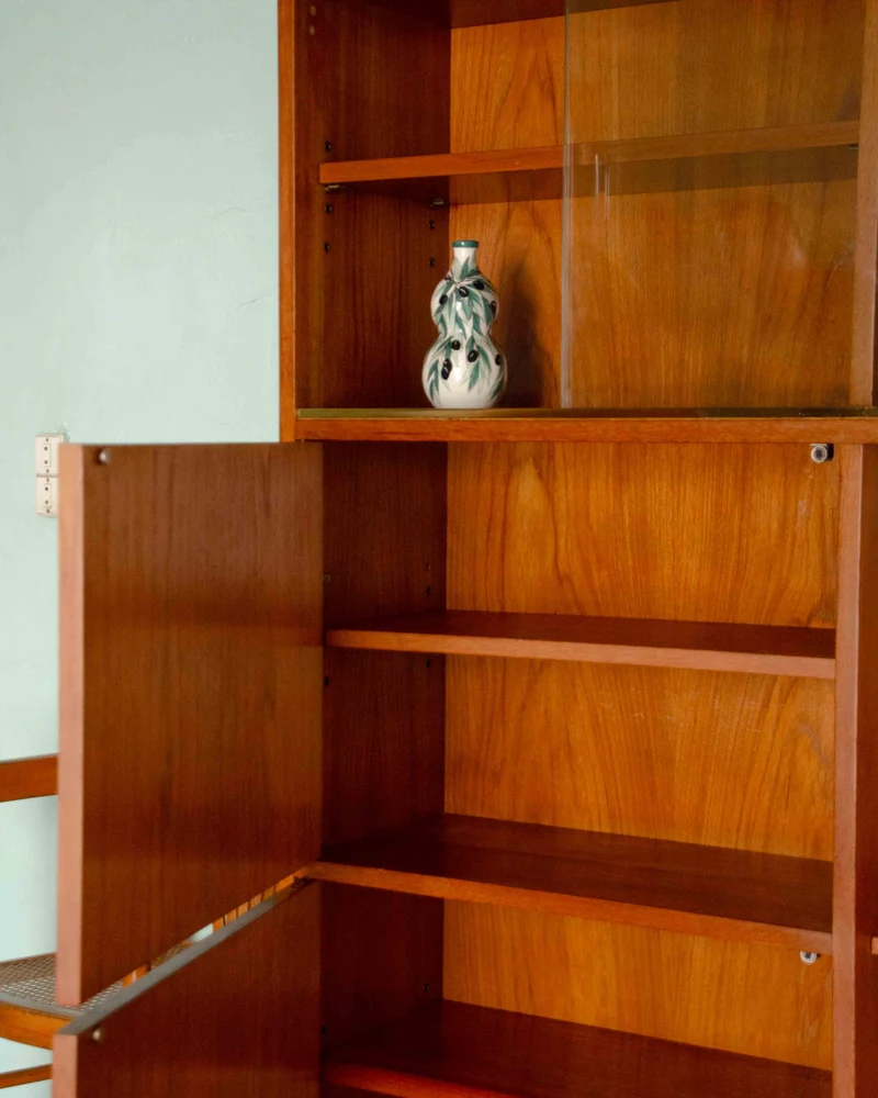 Madeleine, la bibliothèque vitrée en teck N°735
