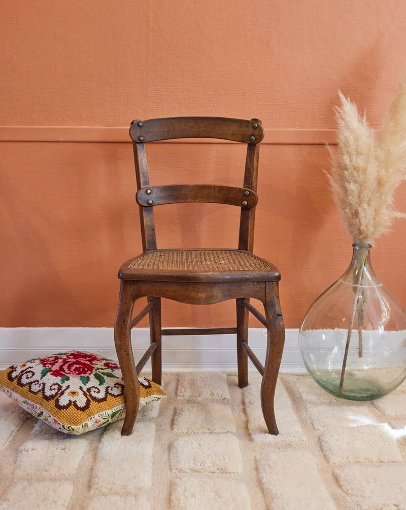 Claude, la chaise campagne en bois massif N°1088