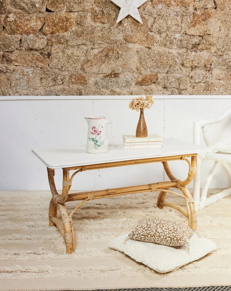 Léonie, la table basse en rotin N°1027