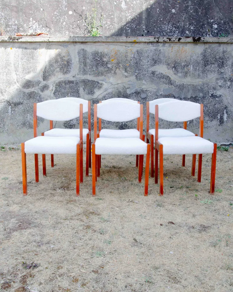 Alma, le lot de 6 chaises en bois et tissu bouclette N°1763