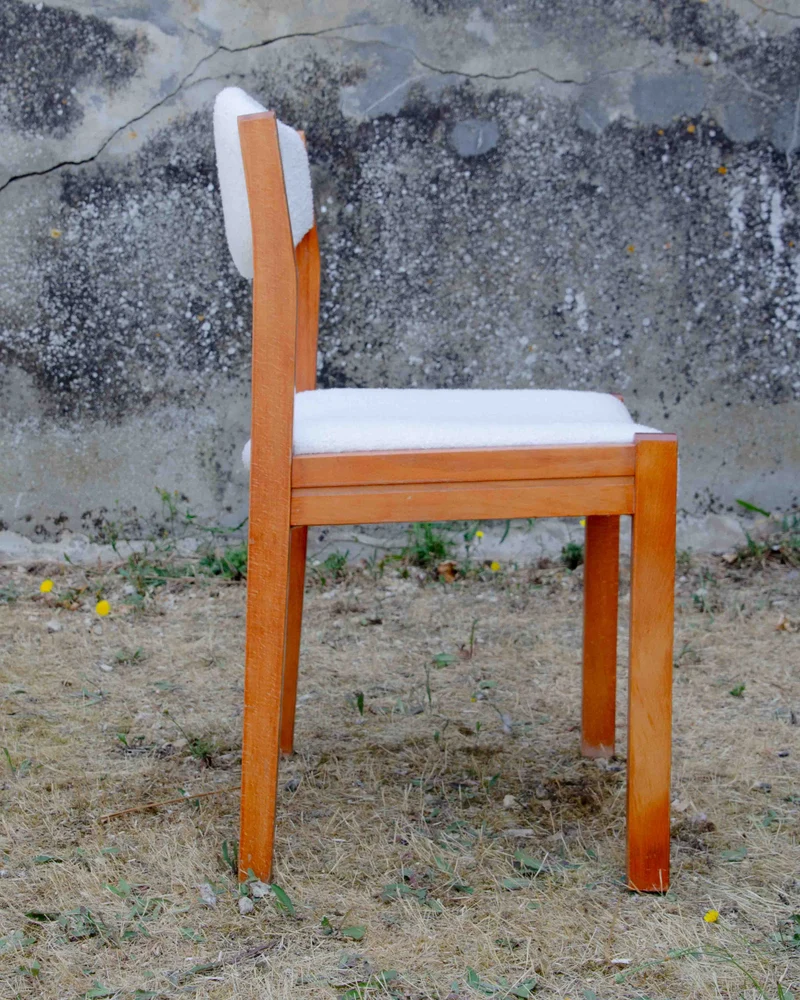 Alma, le lot de 6 chaises en bois et tissu bouclette N°1763