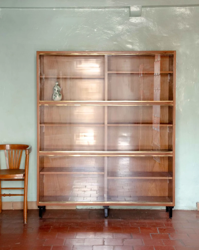 Madeleine, la bibliothèque vitrée en teck N°734