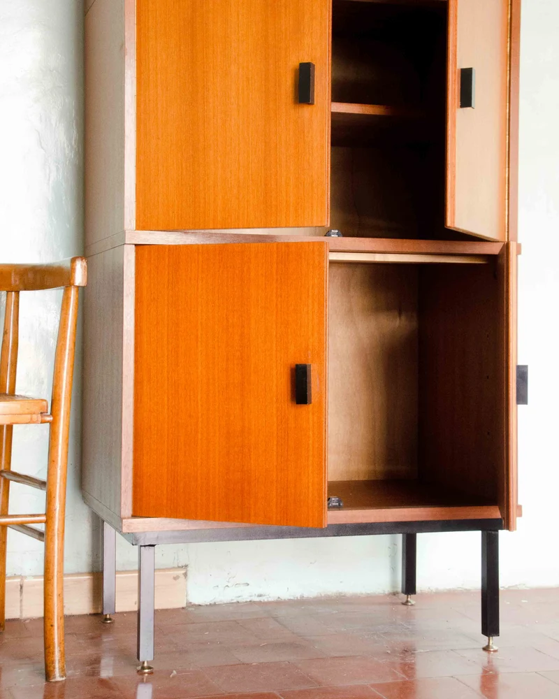 Madeleine, la bibliothèque vitrine en acajou N°736