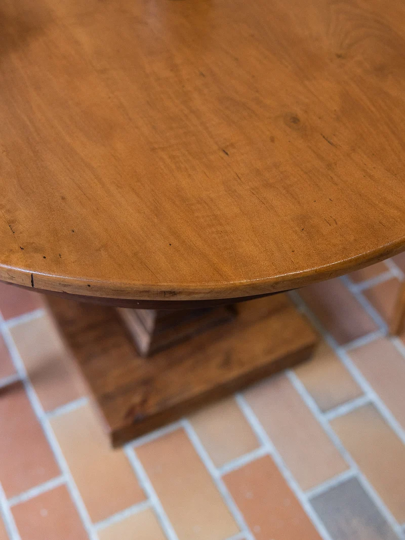 Romy, l'imposante table à manger N°1465