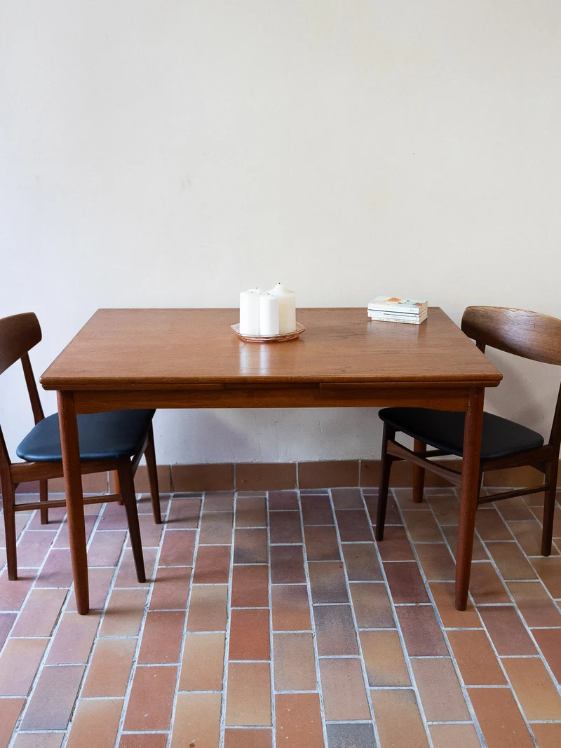 Karla, la table à manger à rallonge N°1234