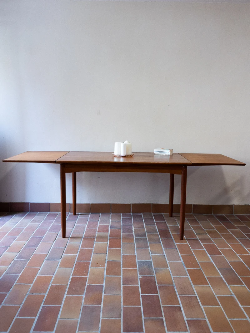 Karla, la table à manger à rallonge N°1234