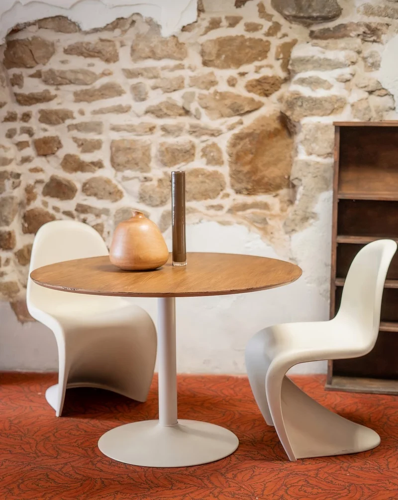 Romy, la table à manger en bois N°391