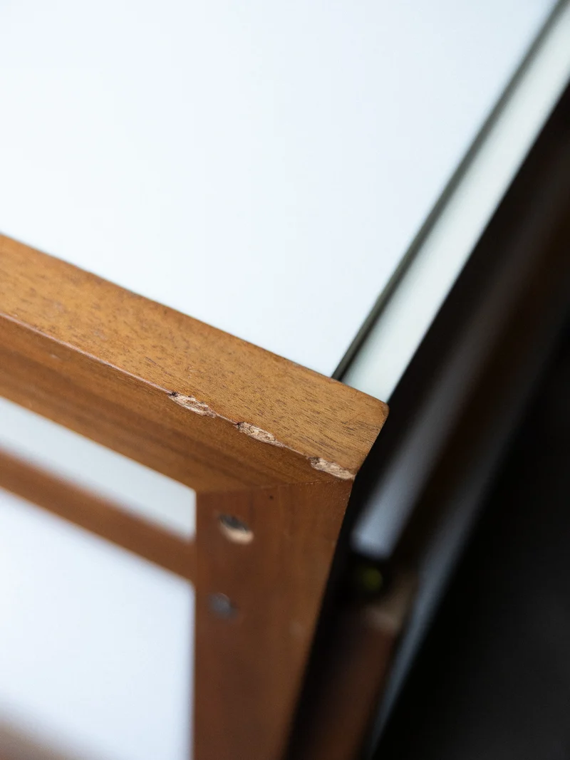 Yvan, le bureau bicolore N°551