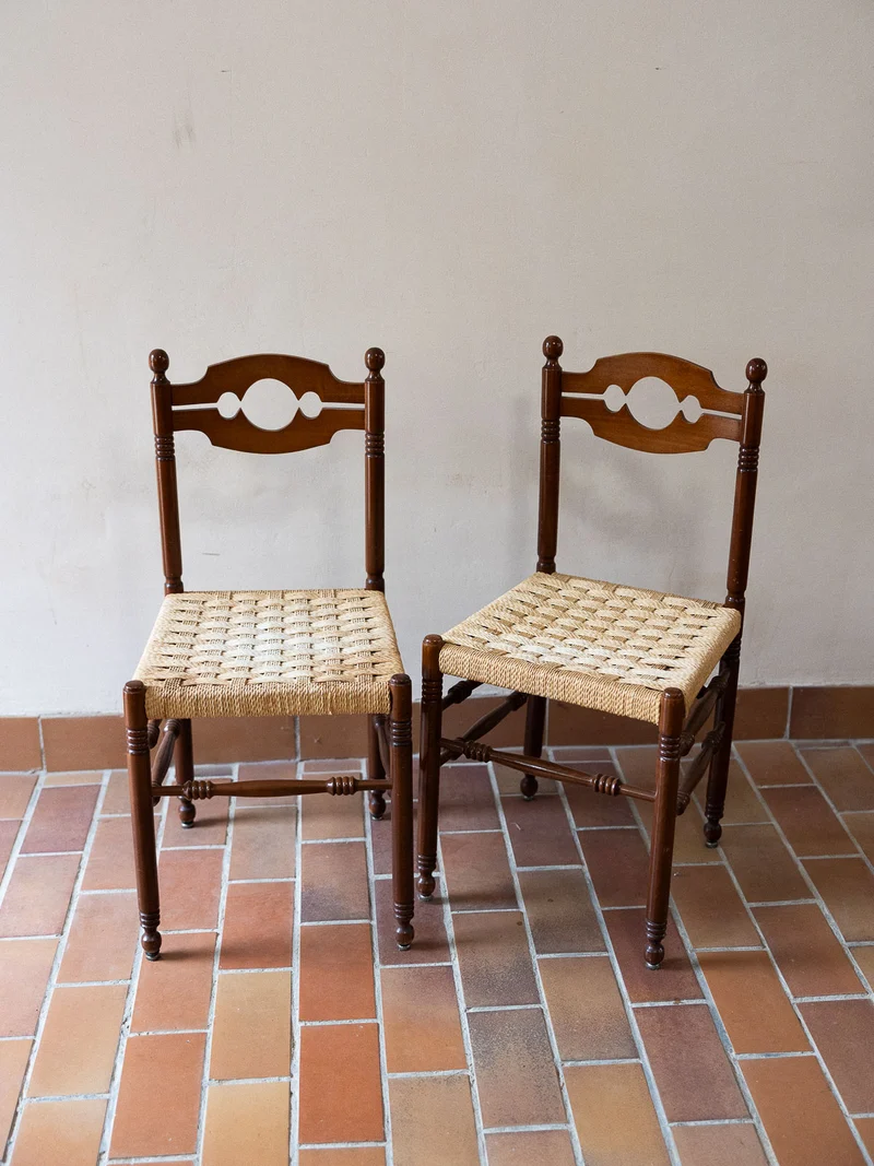 Claude, la paire de chaises en paillage N°1479