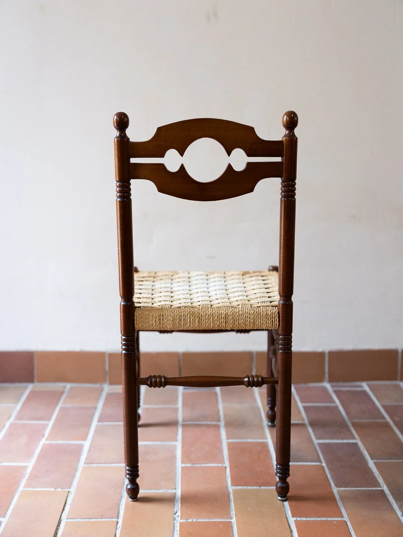 Claude, la paire de chaises en paillage N°1479