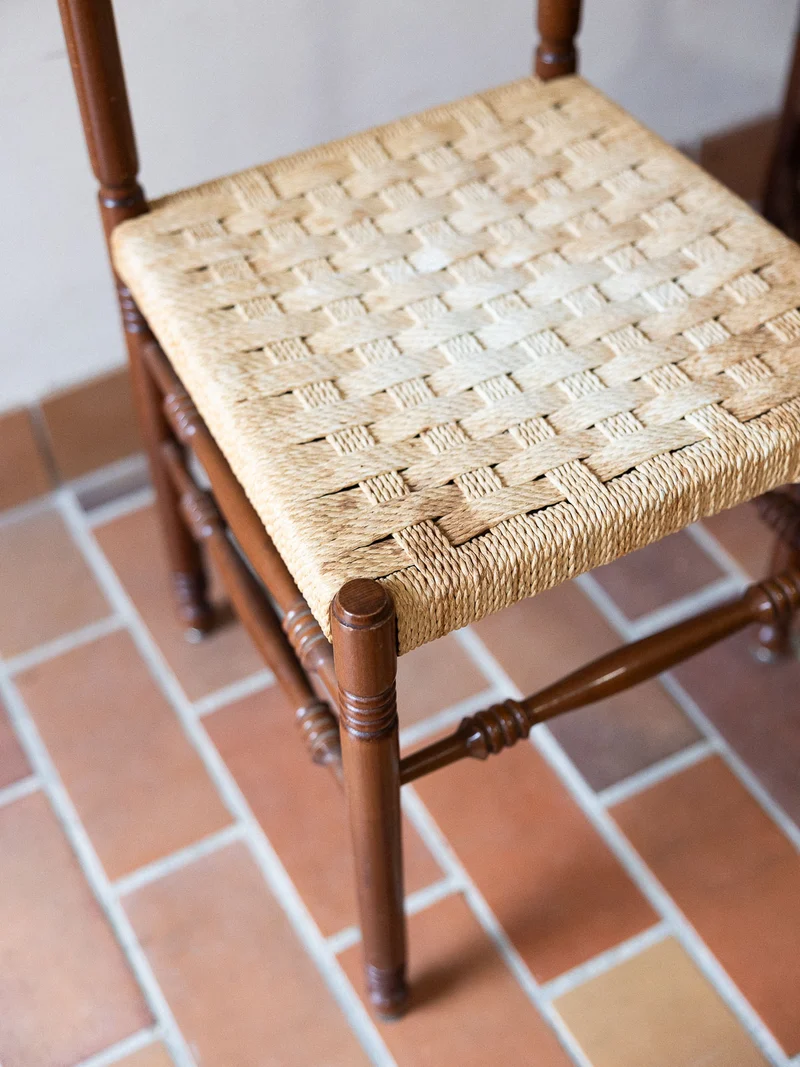 Claude, la paire de chaises en paillage N°1479
