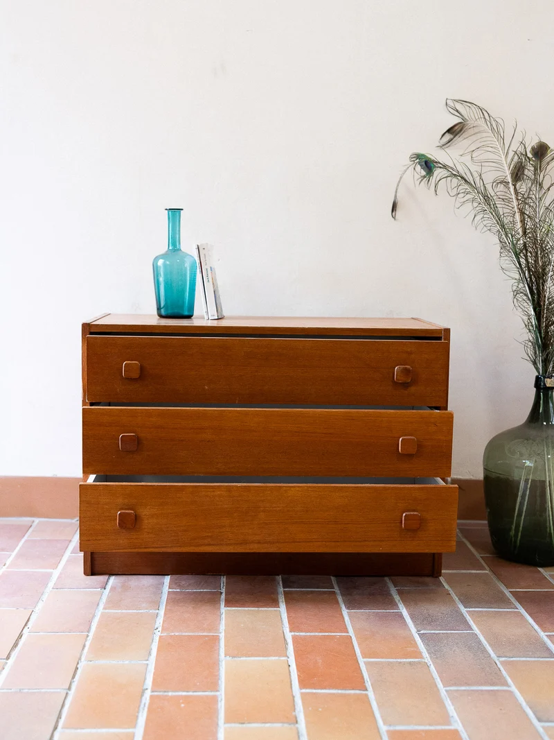 Olga, la commode aux poignées carrées N°1058