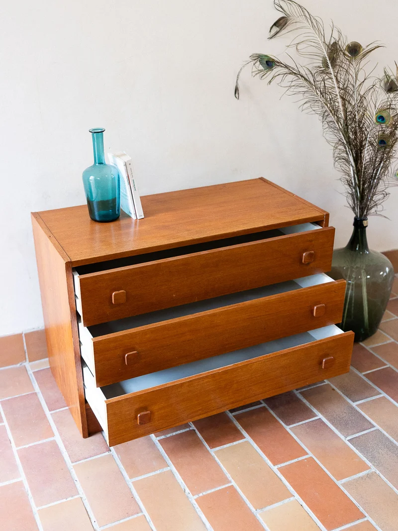 Olga, la commode aux poignées carrées N°1058