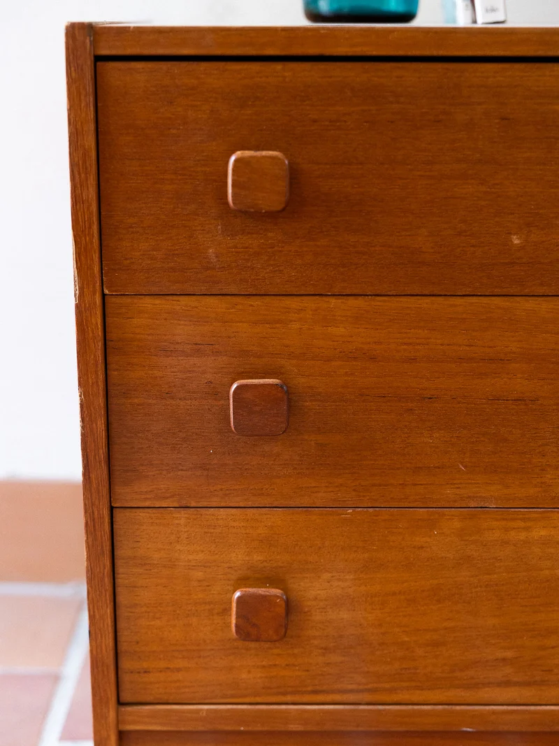 Olga, la commode aux poignées carrées N°1058
