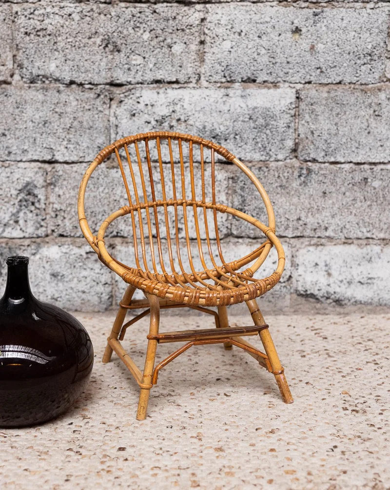 Ernestine, la chaise pour enfant en rotin N°1315