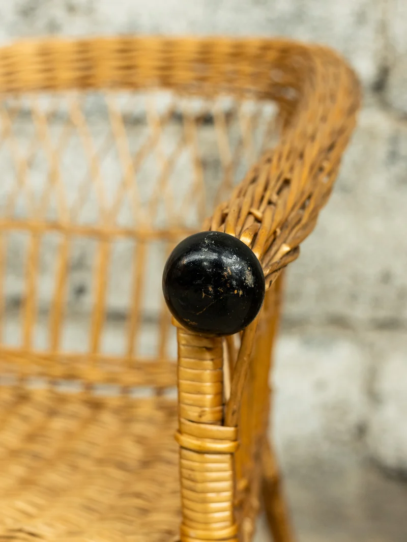 Ernestine, la chaise pour enfant en rotin N°1319