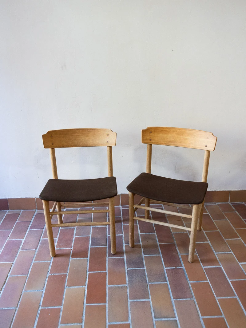 Alma, la paire de chaises Magnus Olesen N°1796