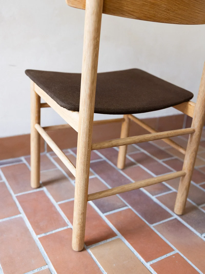 Alma, la paire de chaises Magnus Olesen N°1796