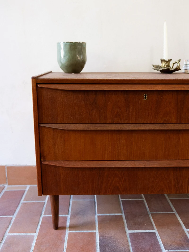 Olga, la commode contemporaine en bois N°1057