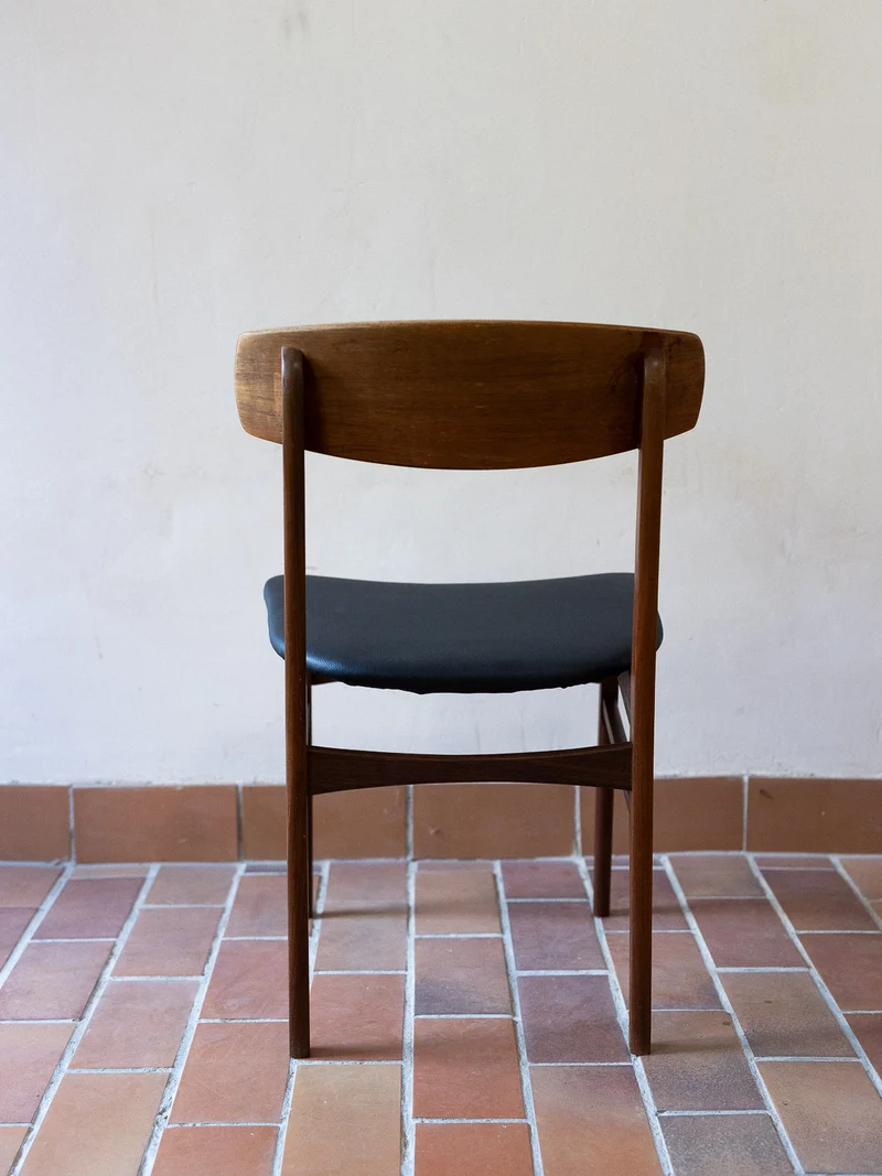 Alma, l'élégante paire de chaises N°1797