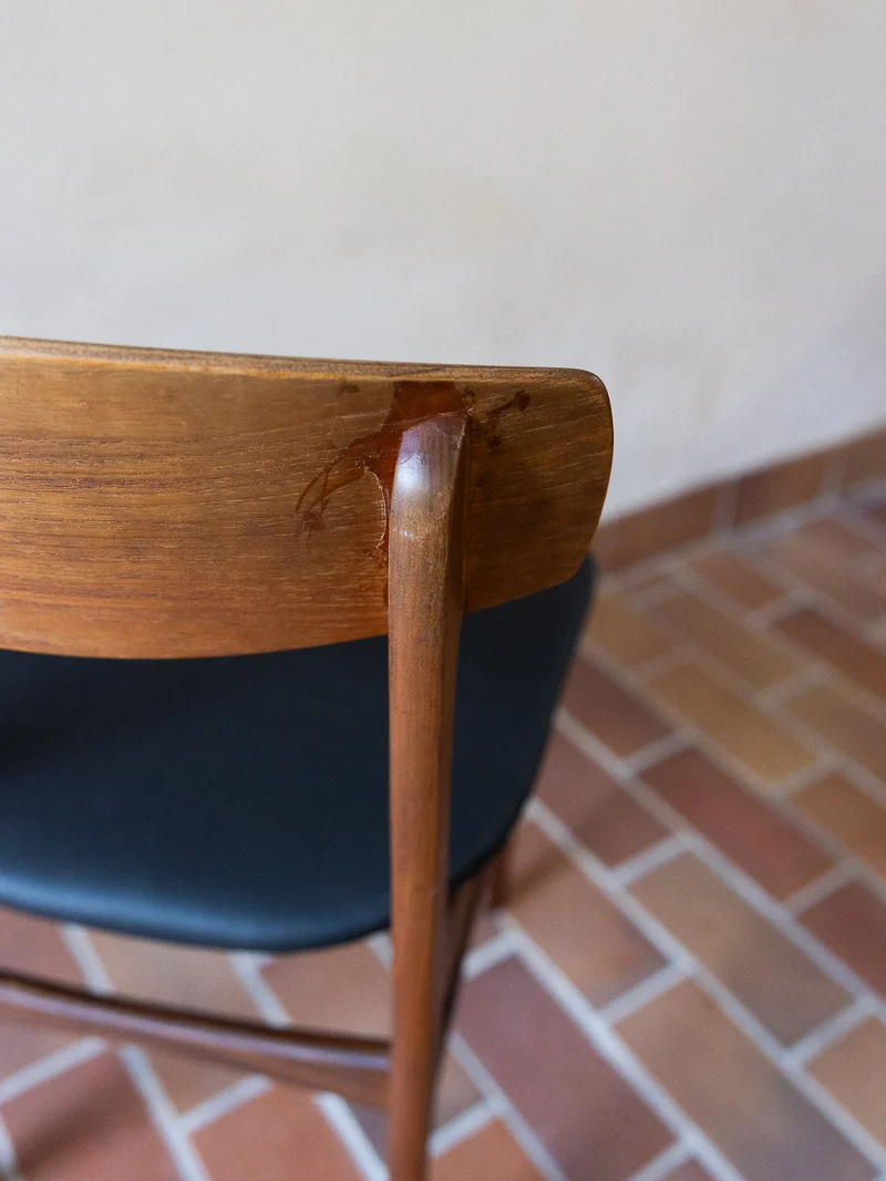 Alma, l'élégante paire de chaises N°1797