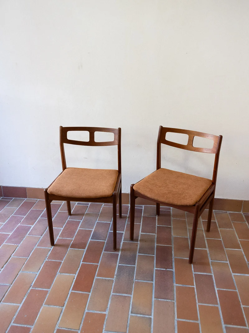 Alma, la paire de chaises aux jolis dossiers N°1798