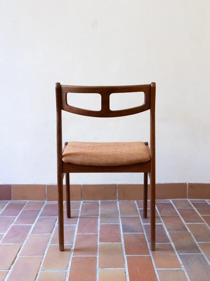 Alma, la paire de chaises aux jolis dossiers N°1798