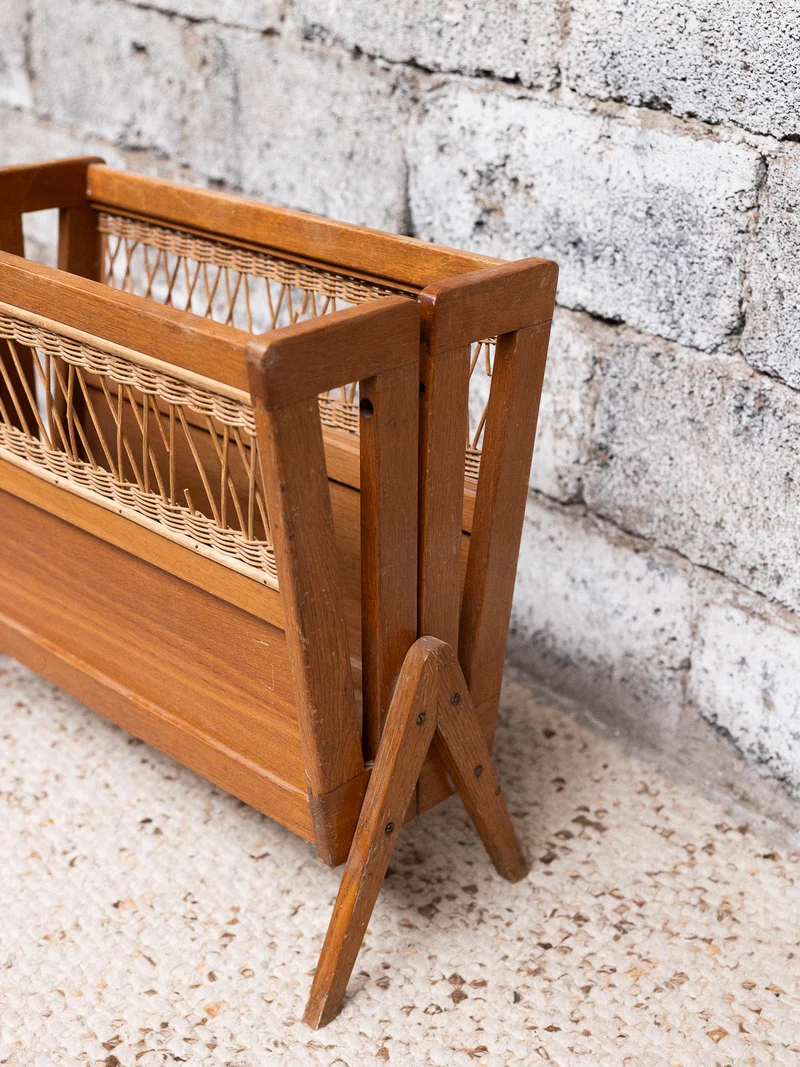 Désiré, le porte-revues en bois N°244