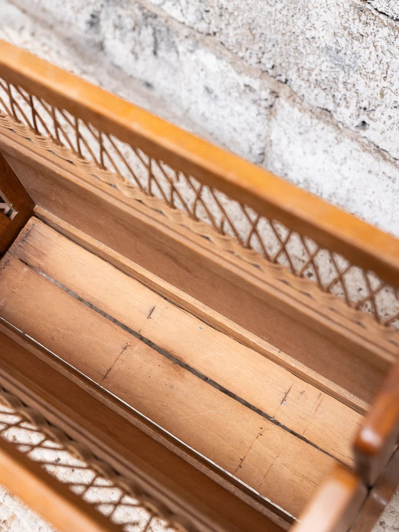 Désiré, le porte-revues en bois N°244