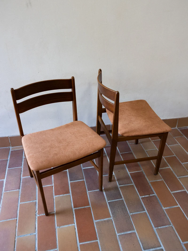 Alma, la paire de chaises au tissu corail N°1794