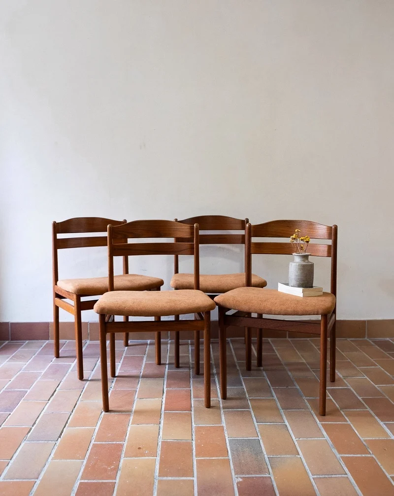 Alma, le lot de 4 chaises scandinaves N°1792