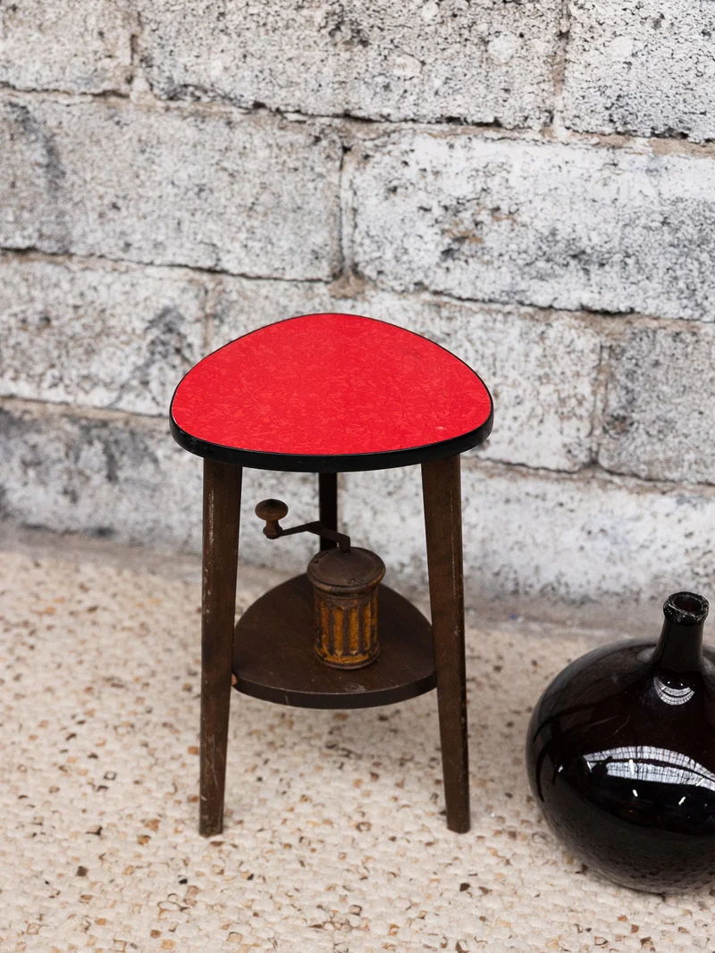 Axel, le tabouret tripode N°721