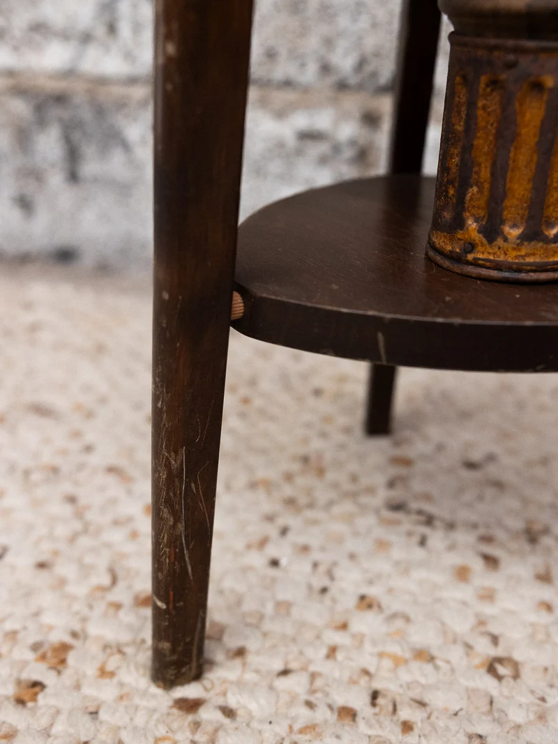 Axel, le tabouret tripode N°721