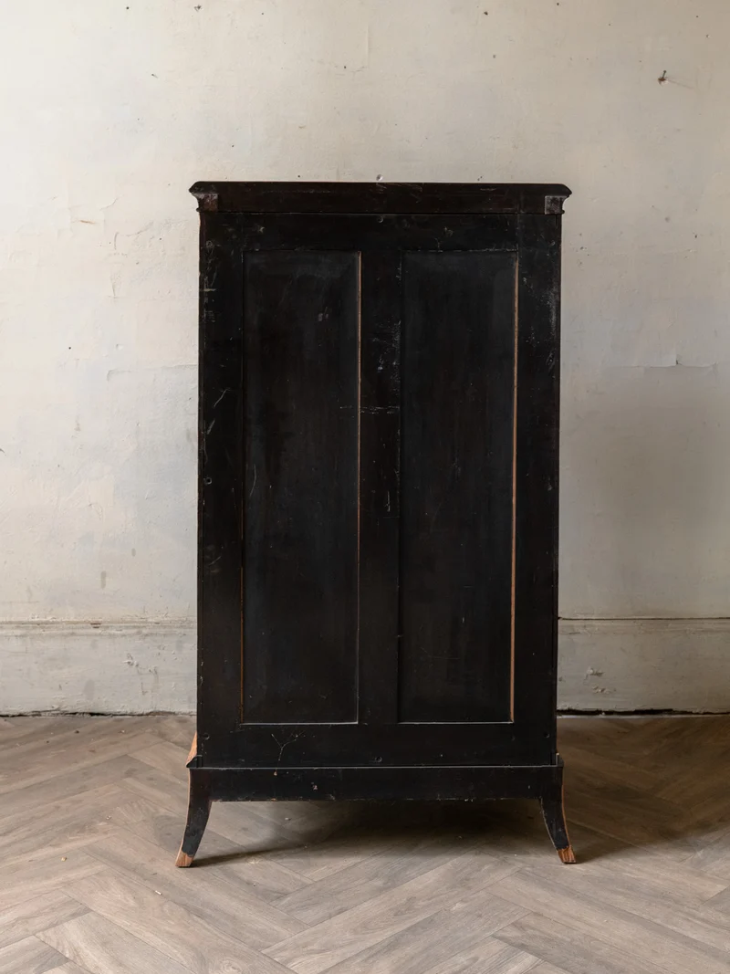 Victoria, la vitrine en bois et verre N°1307