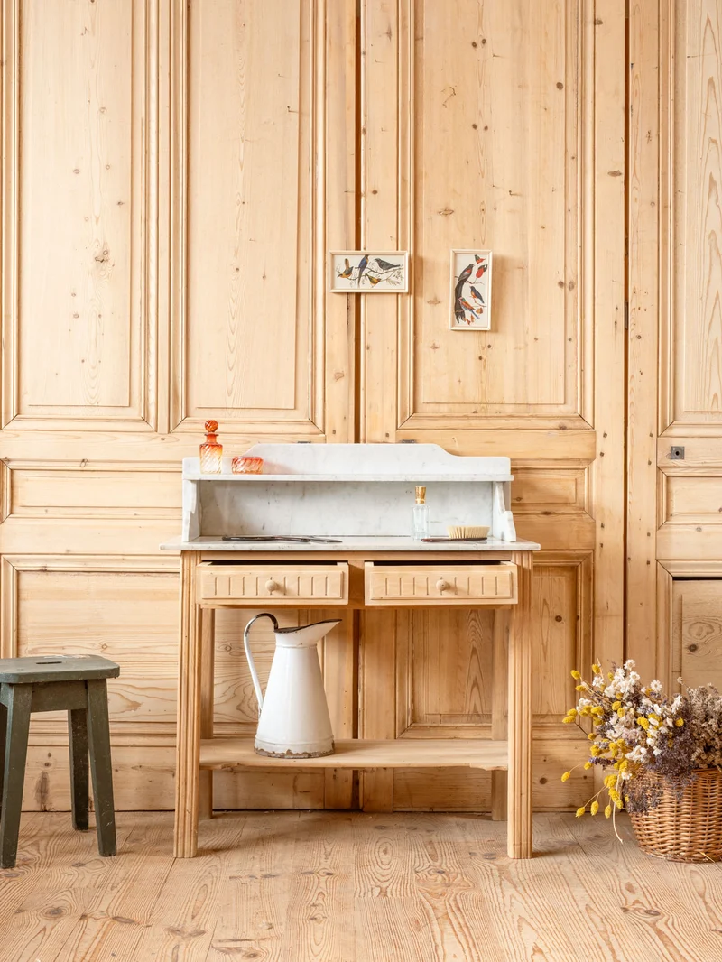 Louise, la coiffeuse en bois et marbre N°331