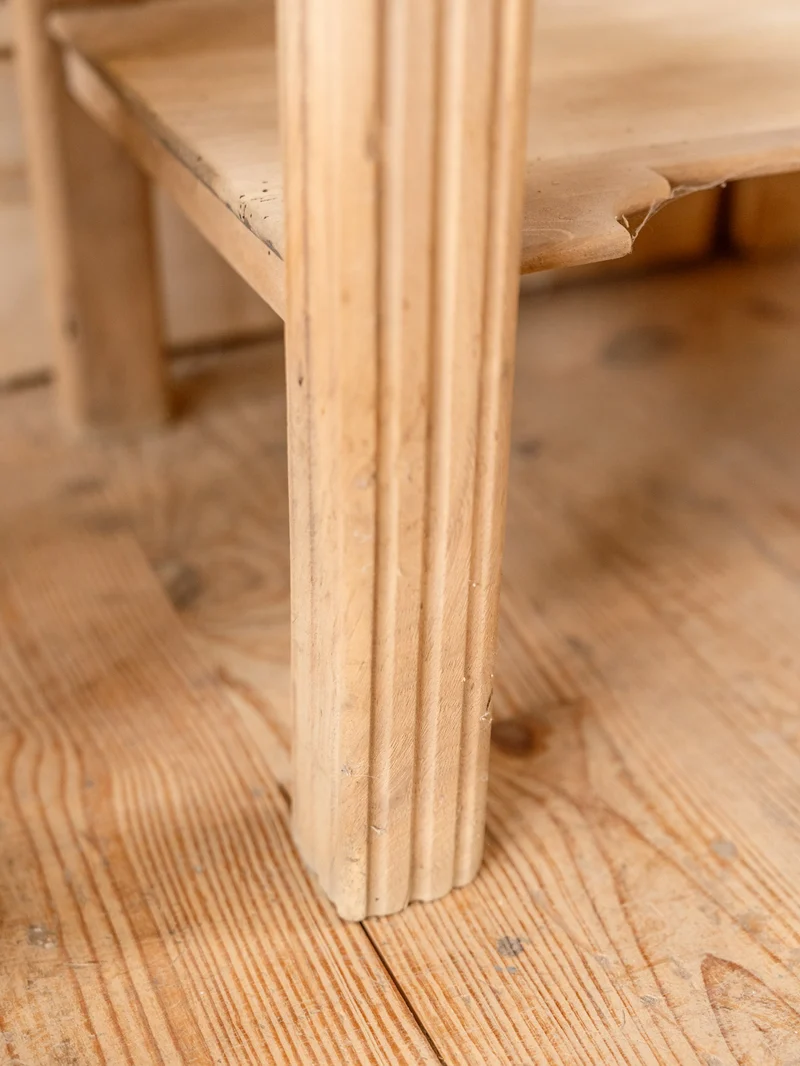 Louise, la coiffeuse en bois et marbre N°331