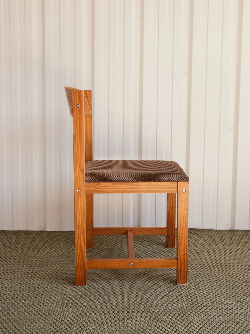 Alma, le lot de 4 chaises style scandinaves en pin N°1766