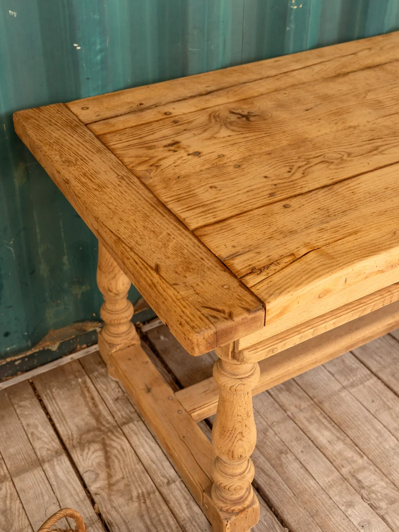 Romy, la grande table à manger en bois N°1462