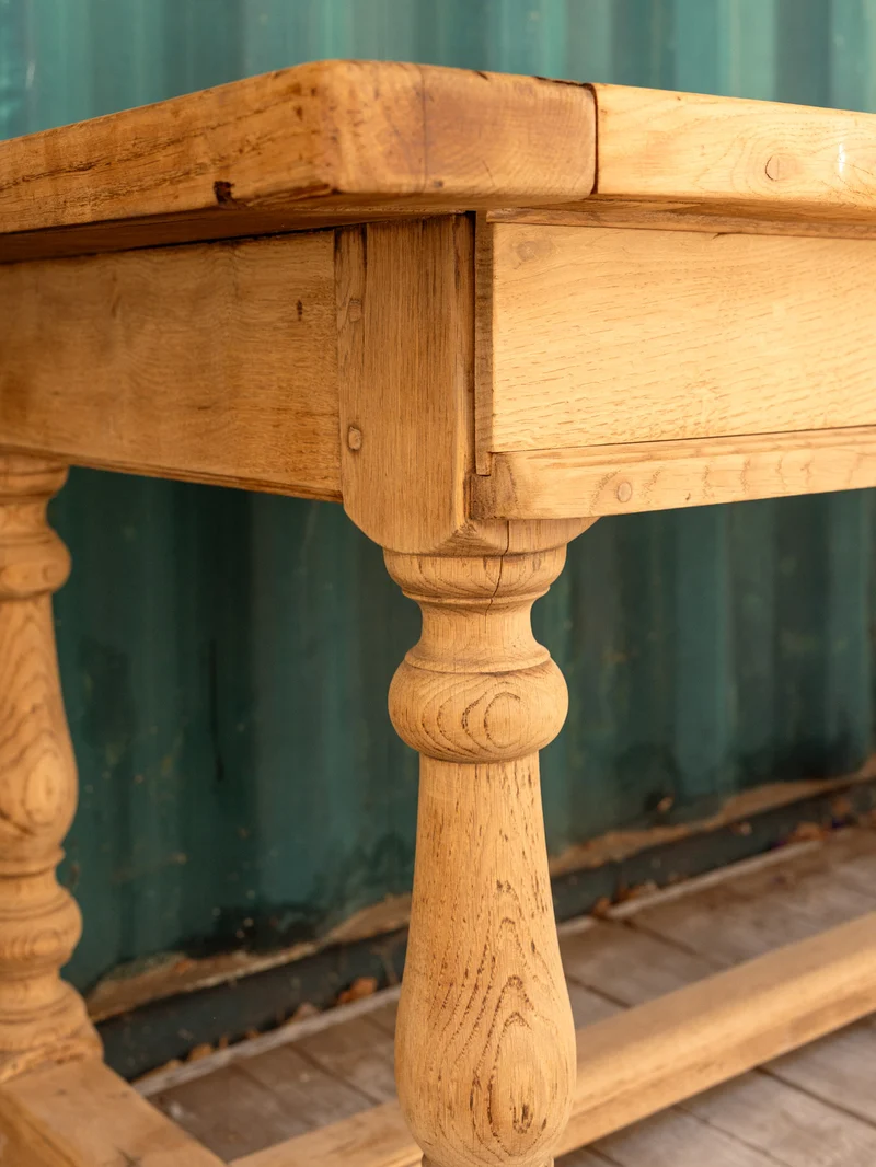 Romy, la grande table à manger en bois N°1462
