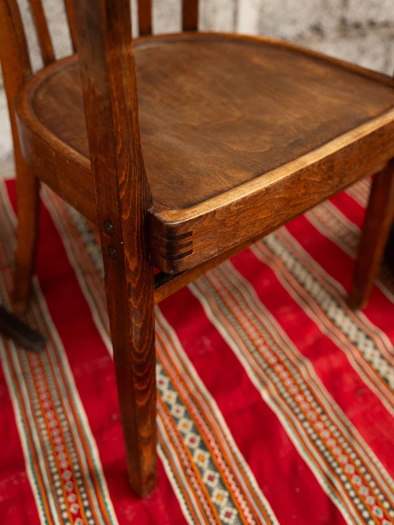 Ernest, le fauteuil administratif en bois N°1503